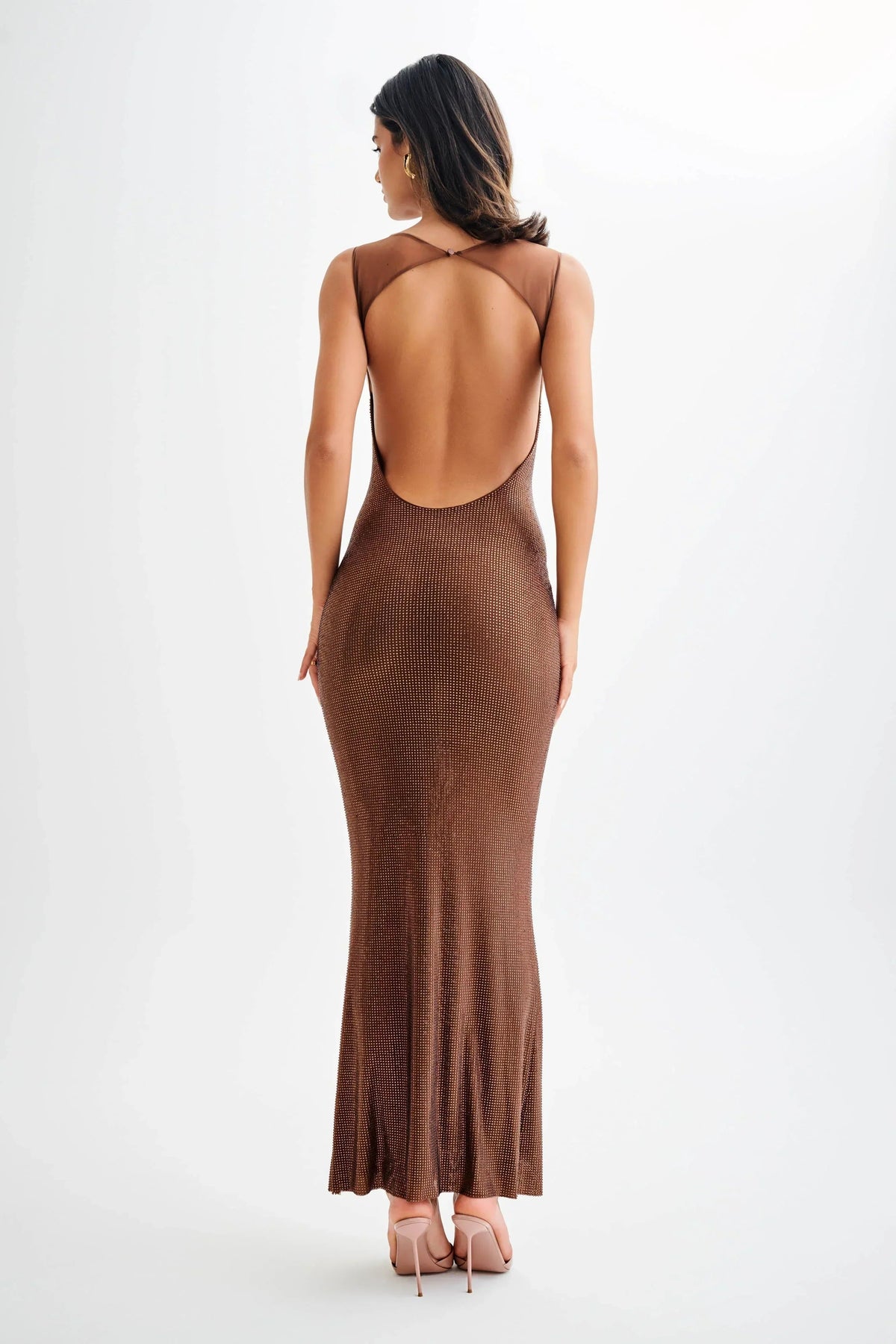 Carmen - Women's long sequined dress with brown straps - photo 5
