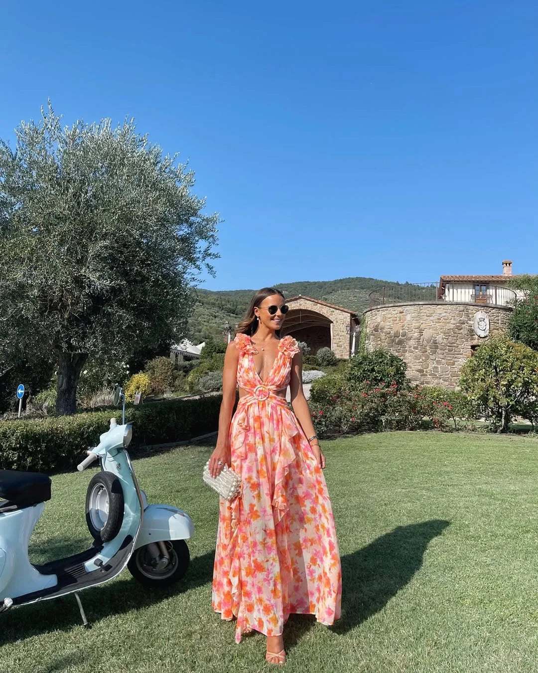 Maxi abito floreale senza maniche da donna