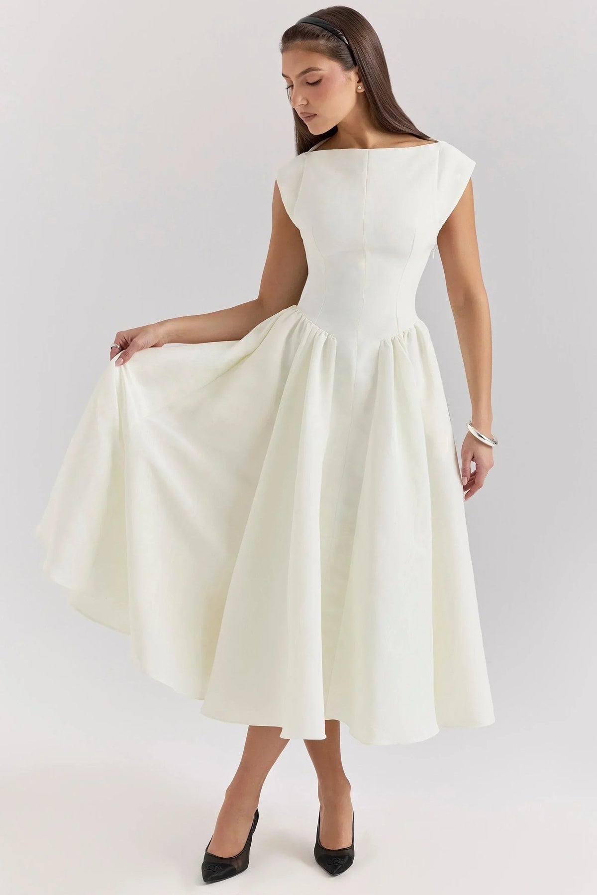 Selena - Women's Loose-fitting midi dress with short sleeves and a round neck for evening wear - photo 6