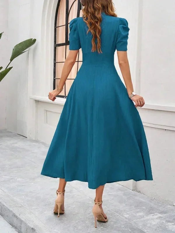 Phoebe - Women's midi dress with V-neck and puff sleeves - photo 21