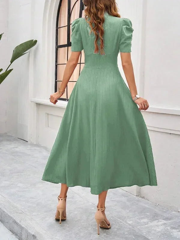 Phoebe - Women's Midi Dress with V-Neck and Puff Sleeves