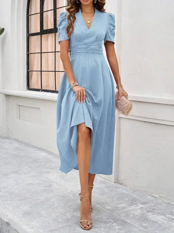 Phoebe - Women's midi dress with V-neck and puff sleeves - photo 30