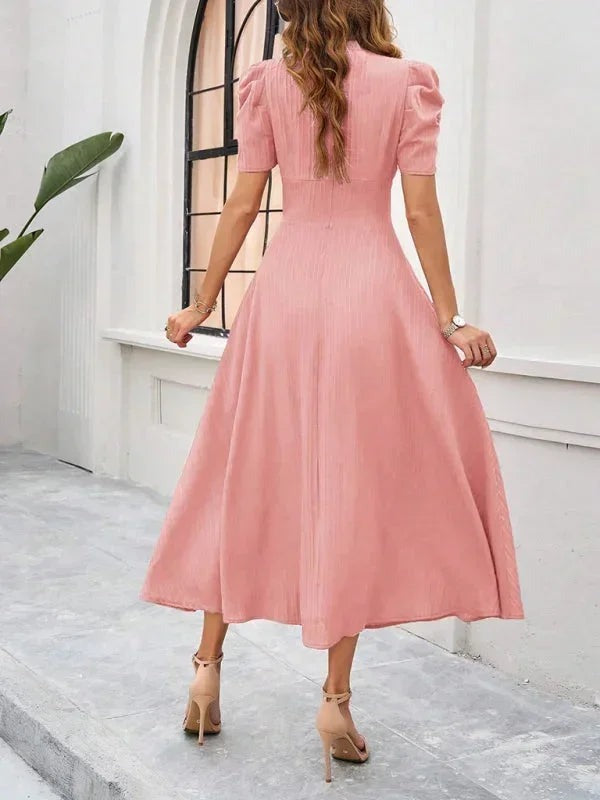 Phoebe - Women's midi dress with V-neck and puff sleeves - photo 18