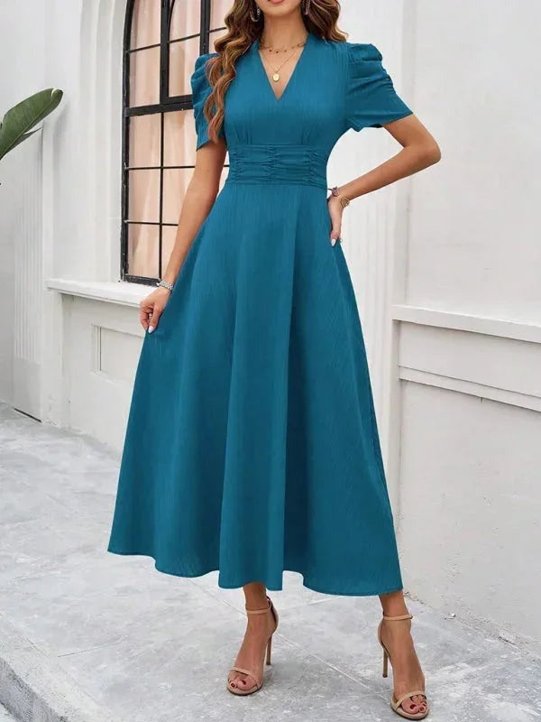 Phoebe - Women's midi dress with V-neck and puff sleeves - photo 22