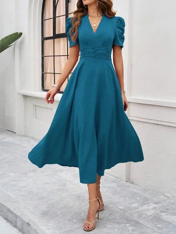 Phoebe - Women's midi dress with V-neck and puff sleeves - photo 3