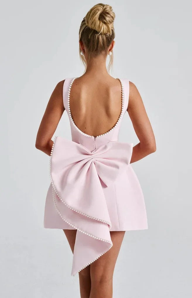 Noelle - Women's short backless dress with beaded accent and bow - photo 5