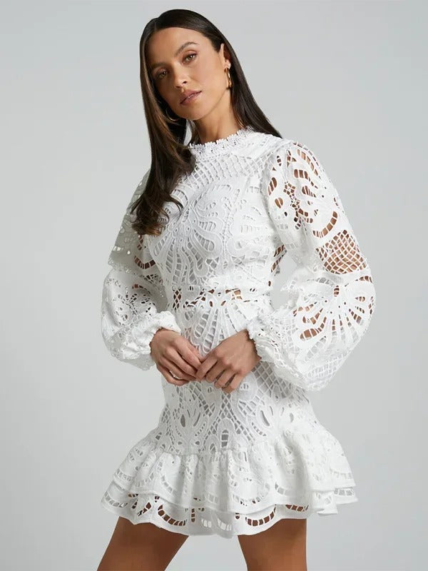 Maeve - Elegant short lace dress for women with long sleeves for evening - photo 2