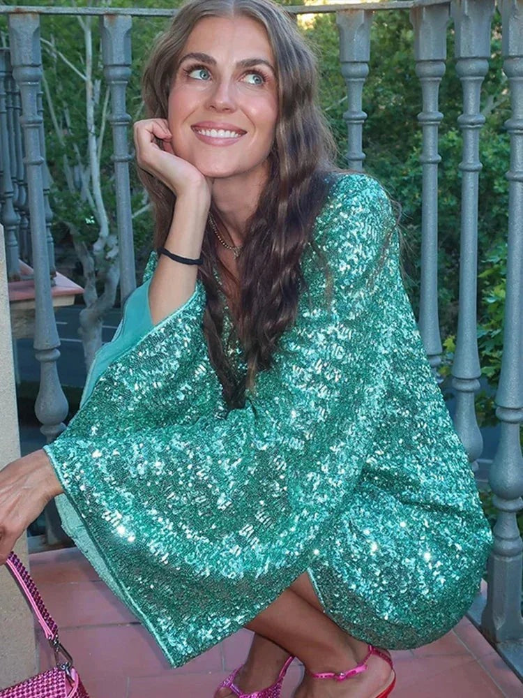 Adriana - Women's short, sparkly dress with a plunging neckline and flared sleeves - photo 5