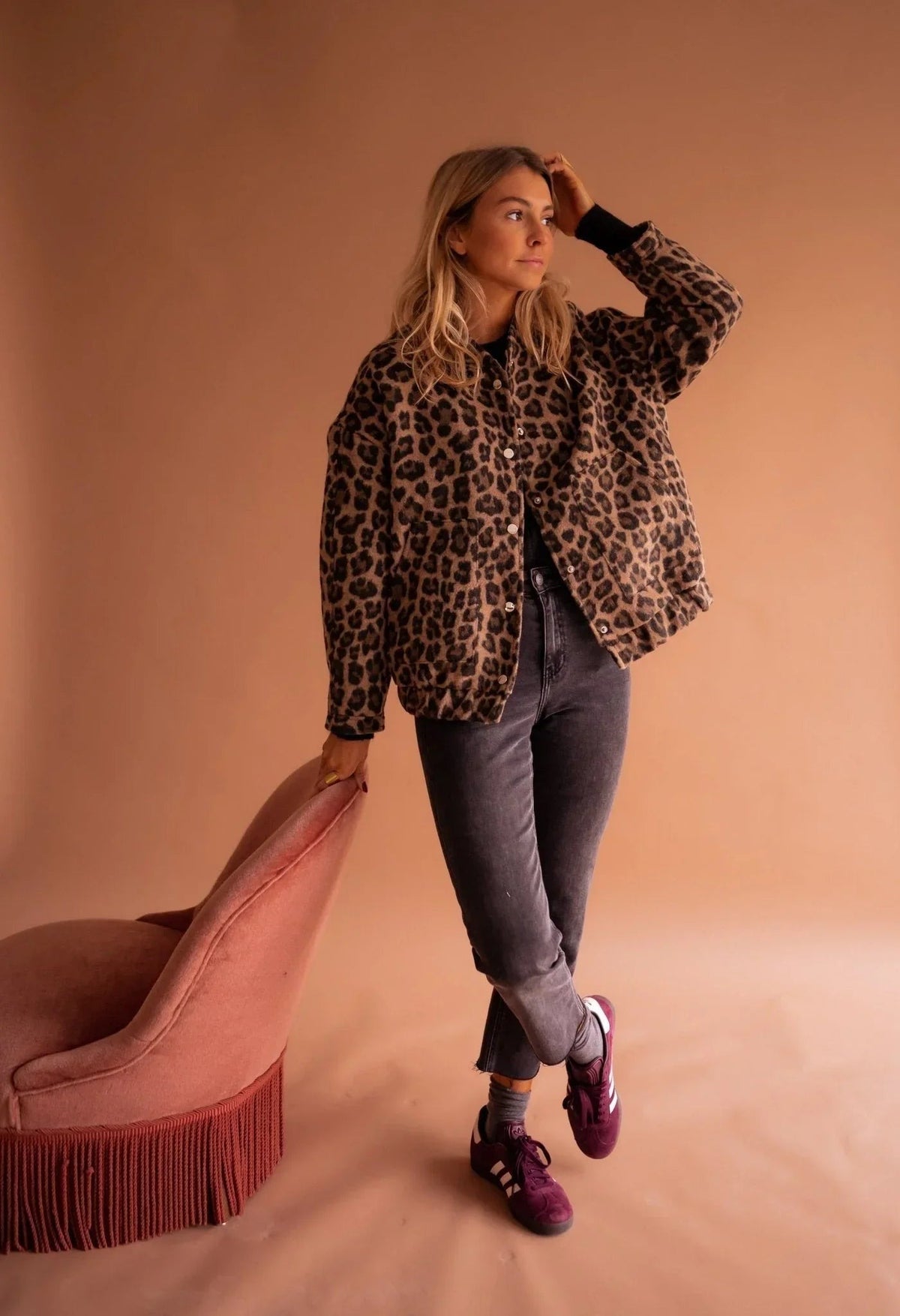 Edith - Women's leopard print jacket with snap buttons - photo 4