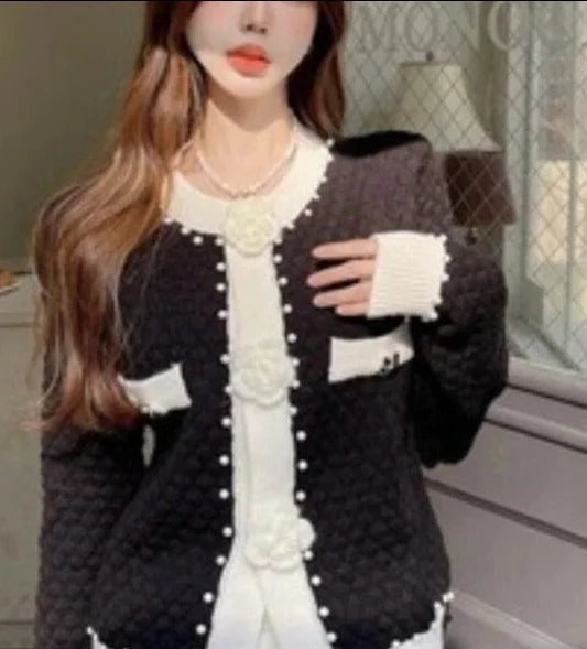 Victoria - Women's Cardigan with a Knitted Finish - photo 2