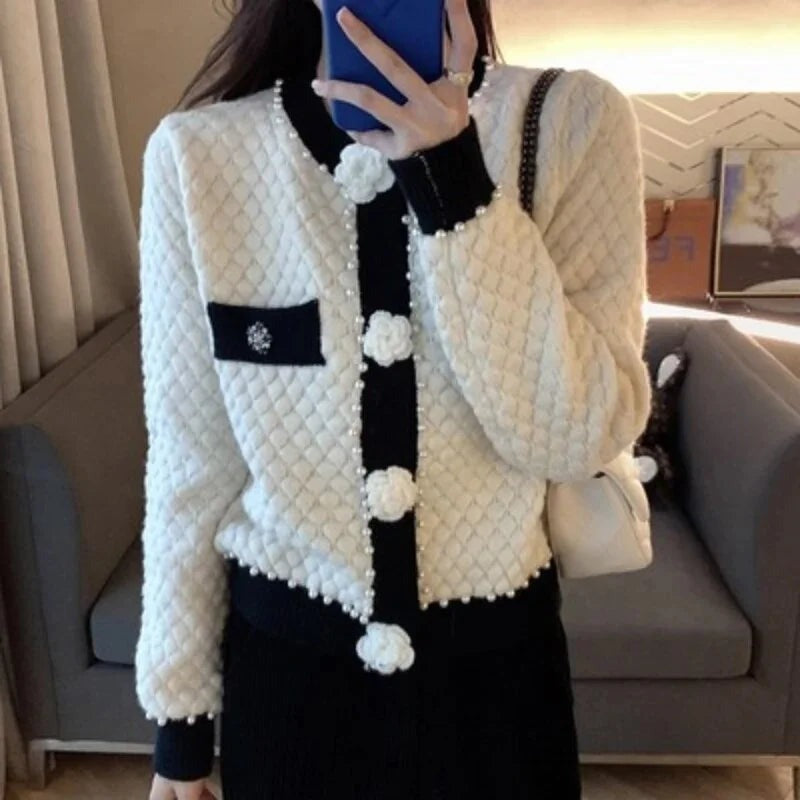 Victoria - Women's Cardigan with a Knitted Finish - photo 4
