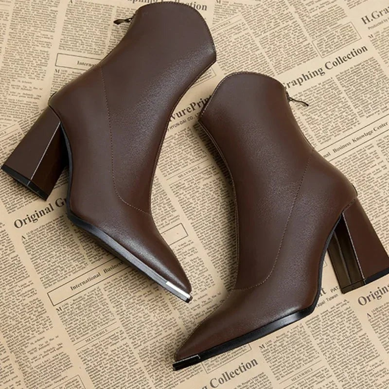 Hayley - Women's Chelsea Boots with Block Heel and Metal Toe