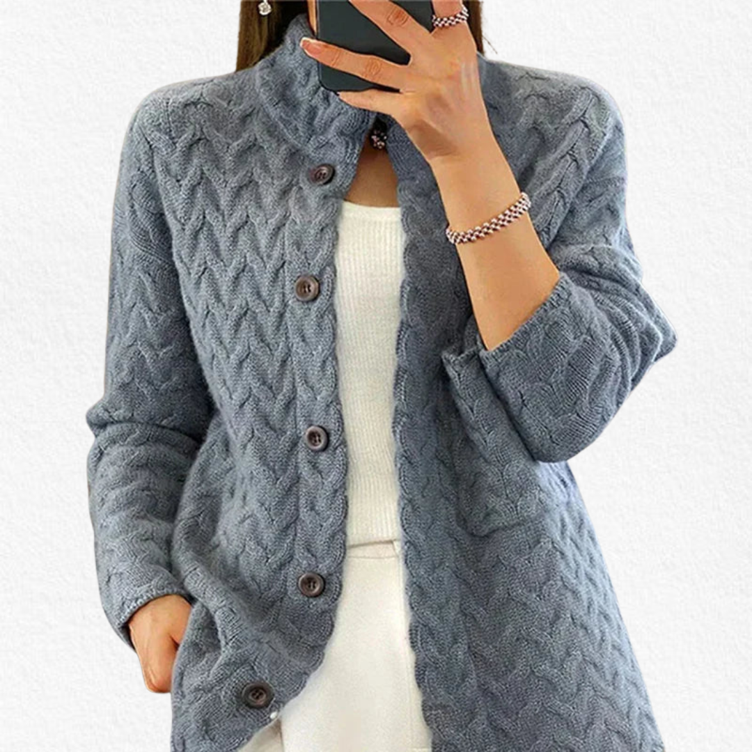 Women's Chunky Cable Cardigan for Cold Days - photo 3