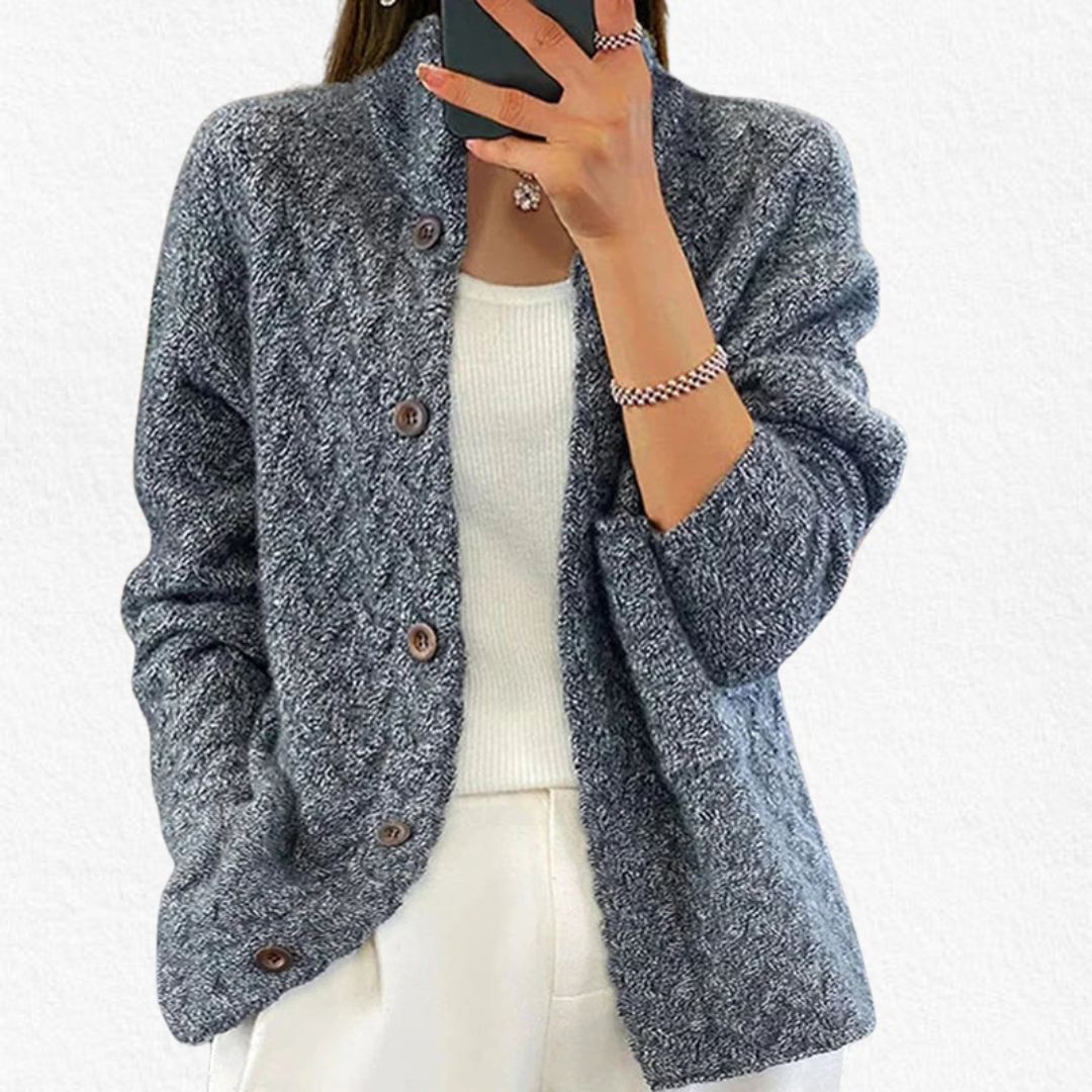 Women's Chunky Cable Cardigan for Cold Days - photo 4