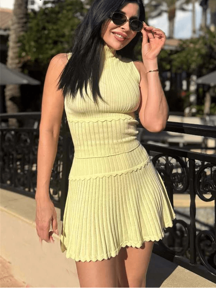 Amy - Completo coordinato da donna in maglia con minigonna plissettata