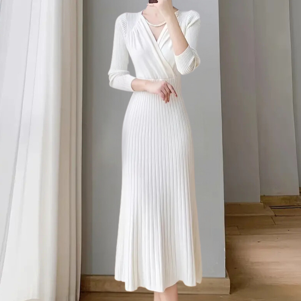 Vicky – dámské pletené šaty s elegantním splýváním