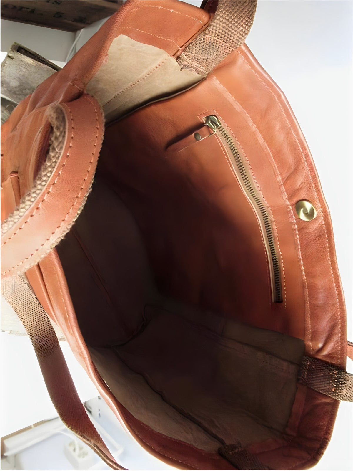 Women's Layla - Vegan Leather Handbag – view 3