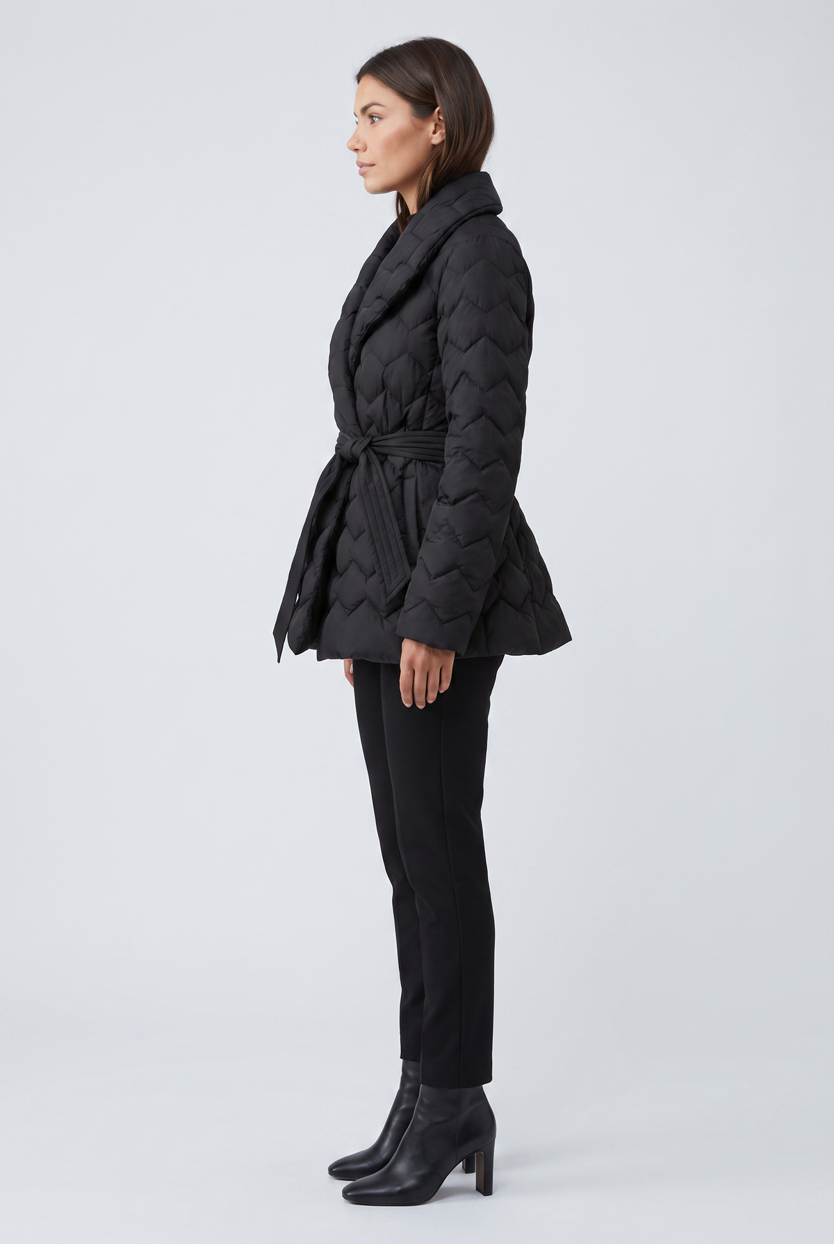 Women's Quilted Puffer Jacket with a Tie Belt – view 3