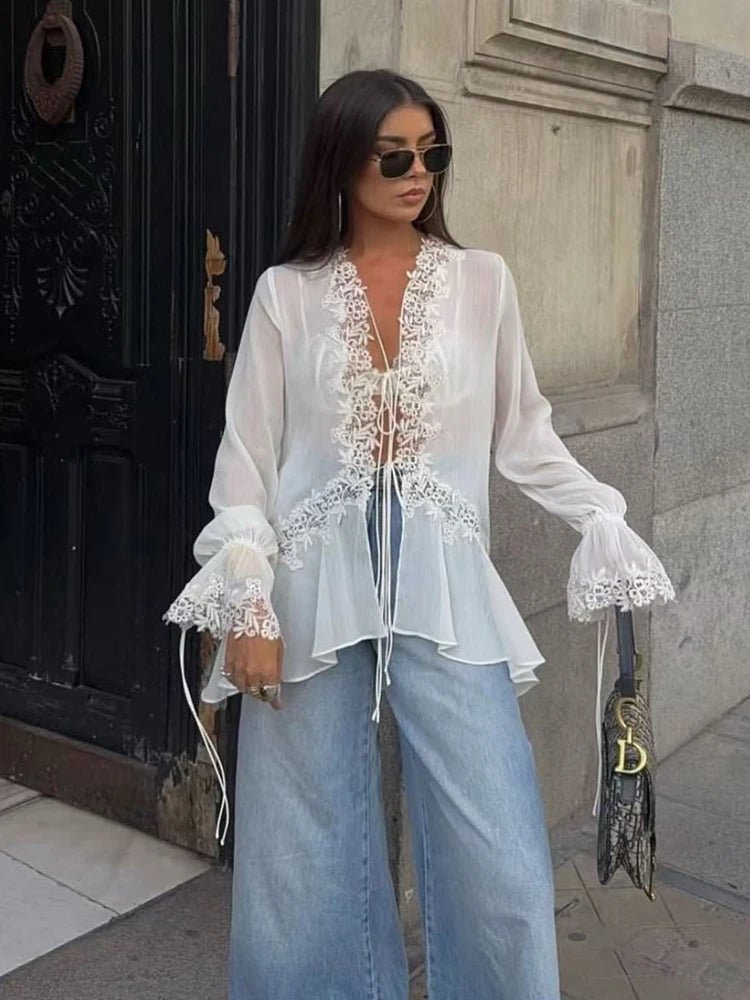 Carol - Cardigan bianco da donna in pizzo con abbottonatura frontale