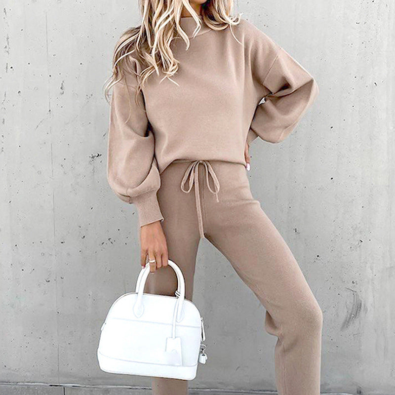Women's Two-Piece Loungewear Set for Autumn Days